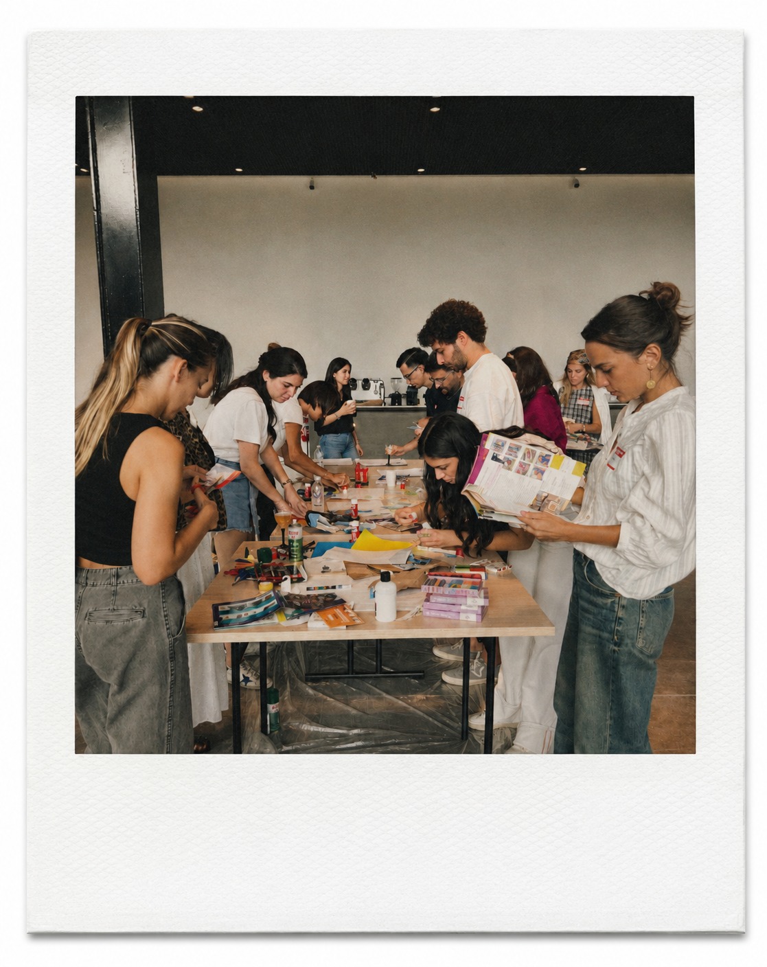 Ana Baba Günü — atelier collectif autour de la table