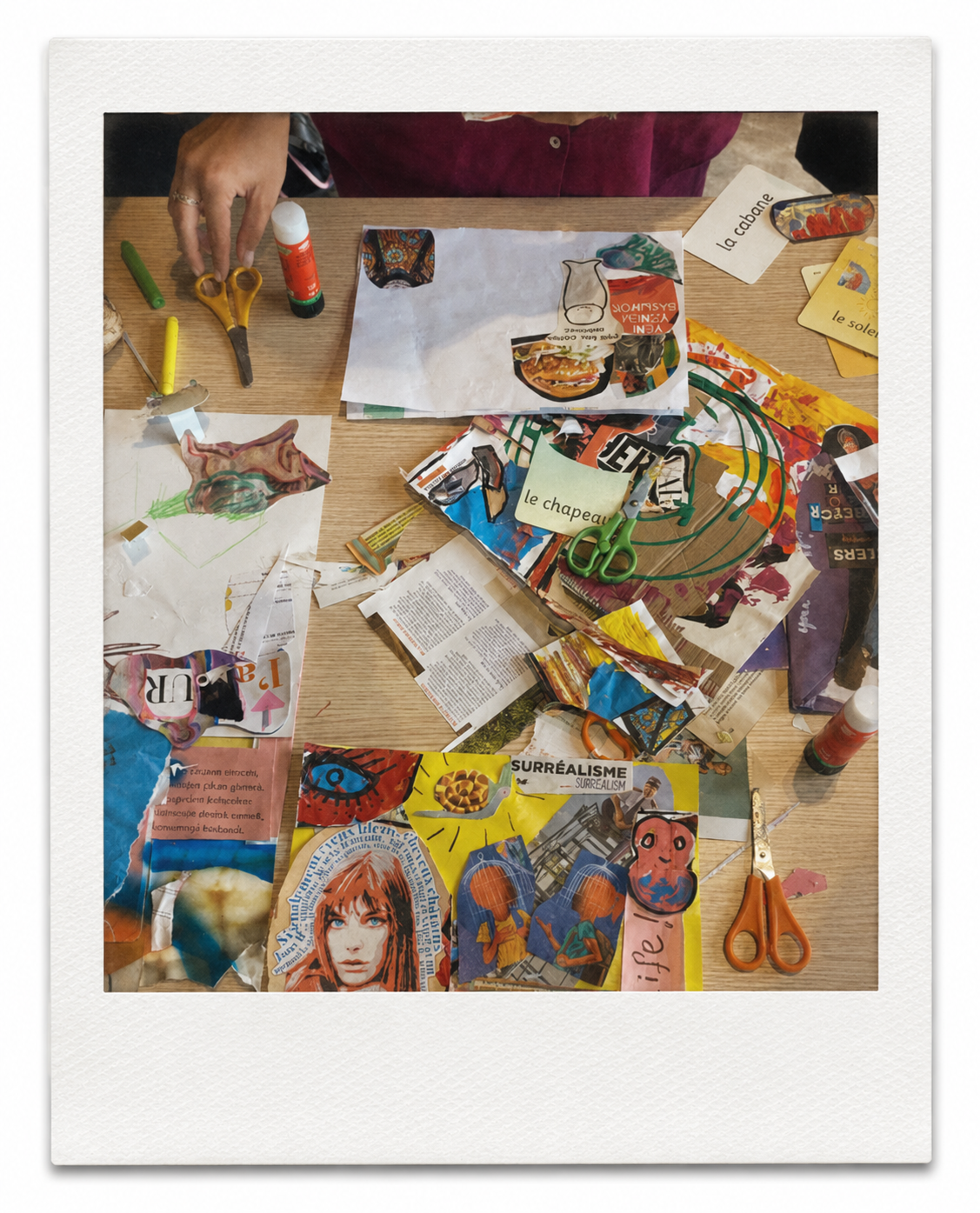 Ana Baba Günü — table de travail et fragments